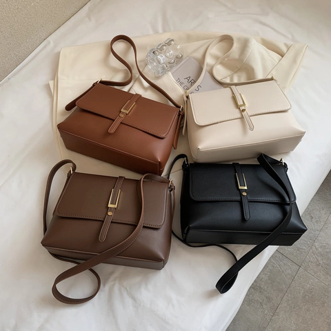 Borsa A Tracolla In Pelle PU Vintage Fibbia Dorata Patta Piccola Borsa Quadrata Per Donne Stile Urbano Minimalista