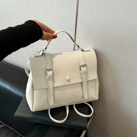 Sac Messager Rétro Preppy en Cuir PU pour Femmes Grande Capacité Sac à Main Bandoulière Multi-Voies Avec Charme Nœud en Dentelle Perle