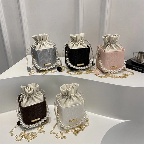 Women Trendy PU Leather Snake Pattern Bucket Bag With Artificial Pearl Handle And Gold Chain Strap Small Drawstring Shoulder Bag