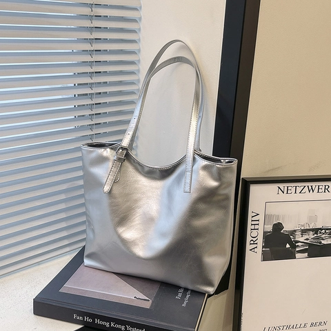 Simple Large Capacity Women PU Leather Tote Bag Fashion Korean Style Retro Texture Shoulder Underarm Bag Urban Casual Work Bag