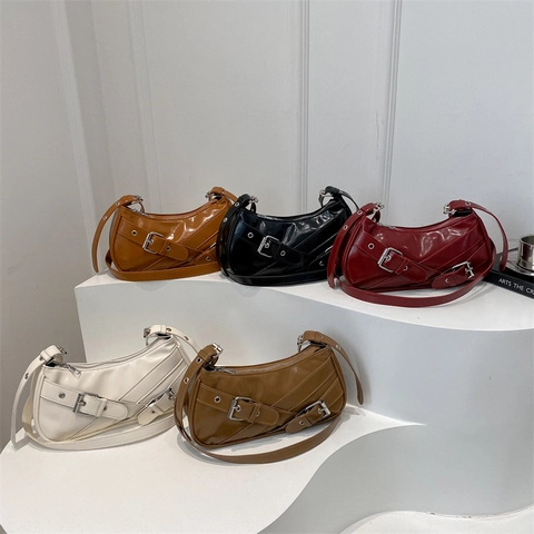 Elegante Halve Maan Schoudertas PU Leer Glanzend Metalen Gesp Decoratie Y2K Retro Stijl Dames Mode Hobo Handtas Trendy