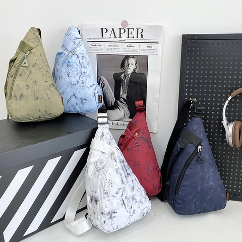 Damen Sling Bag Wasserdichtes Nylon Dreieck Marmor Tie Dye Muster Verstellbarer Gurt Mode Lässig Schulter Crossbody Reise
