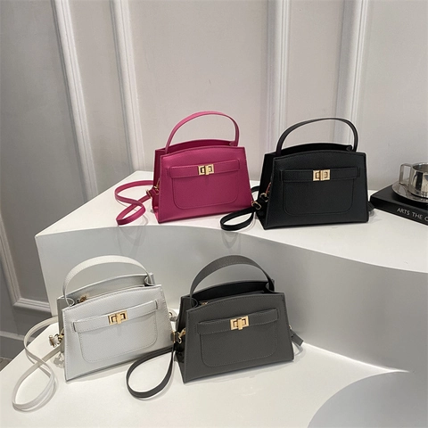 Damen Umhängetasche Aus PU-Leder Mit Litschi-Maserung Mode Kleine Quadratische Handtasche Mit Gold-Drehverschluss Pendler-Tasche