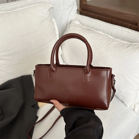 Women Retro PU Leather Crossbody Bag Minimalist Rectangular Handbag With Detachable Shoulder Strap Fashion Letter
