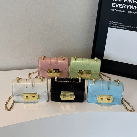Damen Mode Mini Quadratische Umhängetasche Einfarbig PU Leder Kleine Messenger Bag Mit Goldener Kette Und Metallschloss