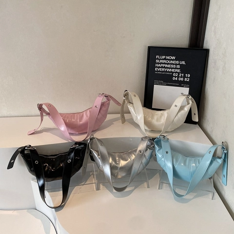 Minimalist Croissant Crossbody Bag Women Shiny PU Leather Half Moon Shoulder Bag With Adjustable Grommet Strap Fashion
