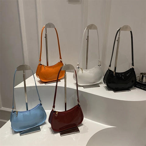 Bolso de Hombro Media Luna de Cuero Charol para Mujer Minimalista PU Bolso de Axila Hobo Bag Elegante Bolso de Color Sólido