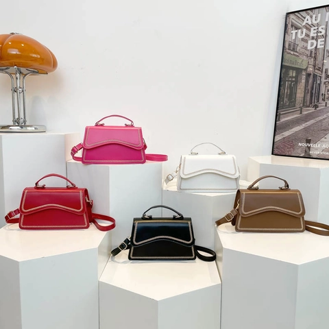 Bolso De Hombro Para Mujer Cuero PU Solapa Ondulada Bolso Cruzado Bolso De Mano Vintage Simple Detalle De Costura Moda
