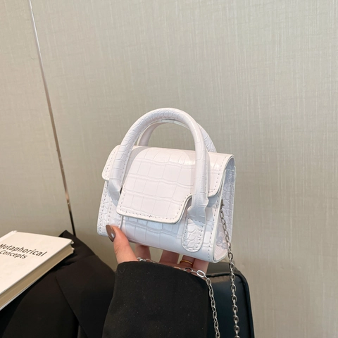 Women Mini Croco Embossed Square Bag Faux Leather Handbag With Silver Chain Strap Small Flap Crossbody Lady Shoulder Purse