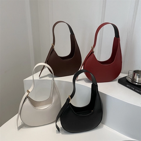 French Style Crescent Shoulder Bag For Women PU Leather Hobo Underarm Bag Vintage Minimalist Solid Color Handbag Chic Purse
