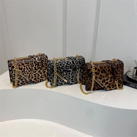 Sac À Épaule Imprimé Léopard Cuir PU Chaîne Dorée Rabat Sac Bandoulière Pour Femmes Mode Style Urbain