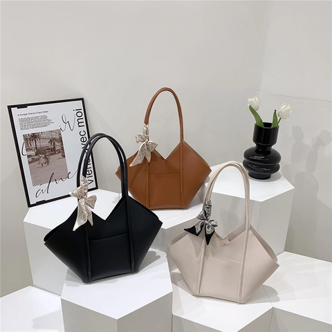 Women PU Leather Large Capacity Tote Bag And Pouch With Decorative Satin Scarf Retro V-Shape Shoulder Handbag