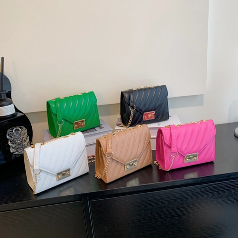 Women Quilted Crossbody Bag PU Leather V-shaped Chevron Pattern Square Bag With Gold Chain Strap Metal Lock
