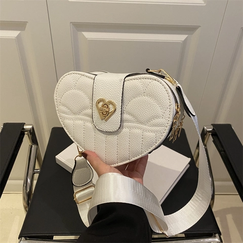 Heart Shaped Crossbody Bag For Women Litchi Grain PU Leather Quilted Shoulder Purse With Wide Webbing Strap