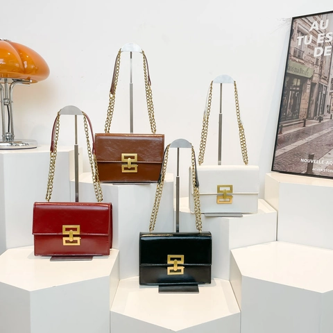 Vintage Women PU Leather Square Shoulder Bag Fashion Niche Design Gold Chain Crossbody Bag Trendy Daily Commuting Handbag