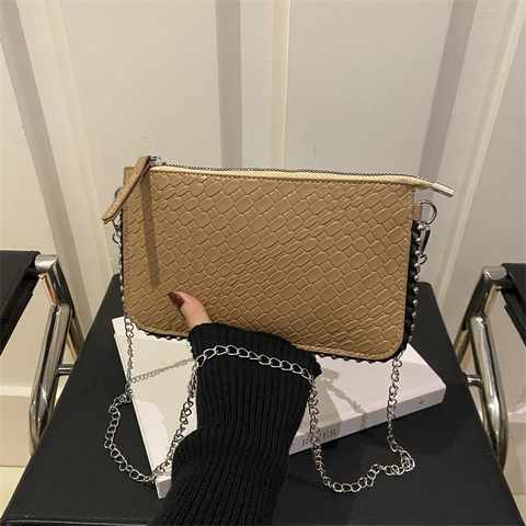Women Shoulder Bag PU Leather Woven Texture Crossbody Small Square Handbag With Metal Chain Strap And Rivet Detail