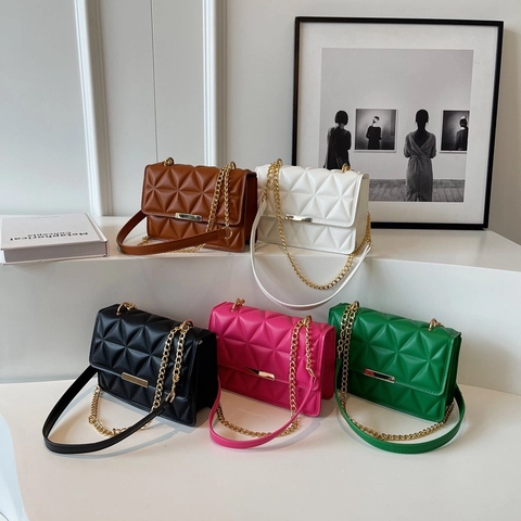 Quilted Geometric Shoulder Bag Women PU Leather Golden Chain Strap Small Square Crossbody Purse Trendy Minimalist