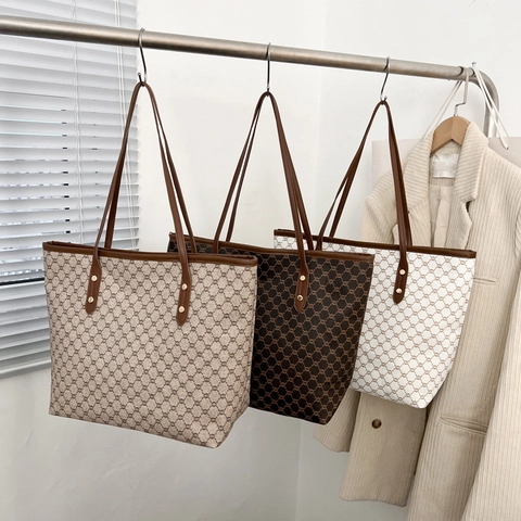 Borsa Tote Vintage Di Grande Capacità Con Stampa Monogramma In Pelle PU Borsa A Spalla Per Pendolari Con Chiusura A Zip E Borchie Per Donna