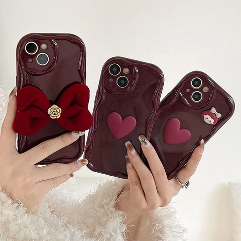 Custodia Per iPhone In Silicone Con Bordo Ondulato Color Bordeaux Fiocco In Velluto Camelia Cuore Arredamento Antiurto