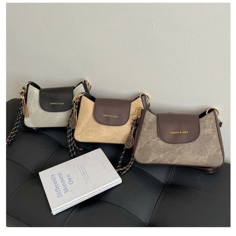 Borsa A Spalla Sottobraccio Da Donna Pelle PU Tessuto Giunzione Retro Borsa A Tracolla Con Ciondolo Racchetta Da Tennis Semplice