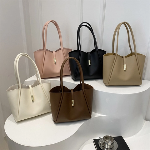 Sac Fourre-Tout en Cuir PU pour Femme Grande Capacité Minimaliste Vintage Sac à Épaule Avec Boucle en Métal Sac Sous le Bras de Bureau Quotidien