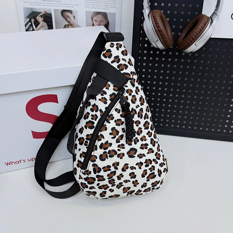 Leopard Print Chest Bag Fabric Shoulder Sling Crossbody Bag Streetwear Casual Adjustable Strap For Women Men