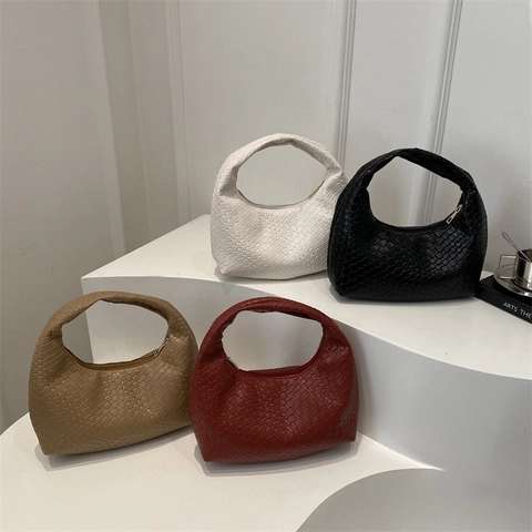 Woven PU Leather Hobo Bag Minimalist Vintage Underarm Shoulder Bag Chic Fashion Solid Color Handbag For Women