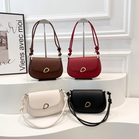 Borsa a Sella da Donna in Pelle PU di Moda Borsa a Tracolla Retro con Fibbia Metallica Irregolare Borsa Casual per Donna