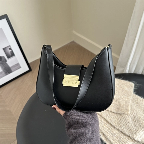 Women PU Leather Hobo Shoulder Bag With Gold Buckle Solid Color Underarm Bag Fashion Casual Versatile