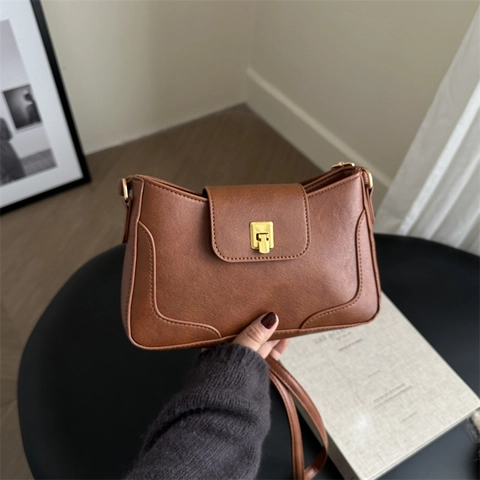 Vintage PU Leather Shoulder Bag For Women Gold Metal Lock Minimalist Underarm Bag Retro Small Square Bag Handbag Daily