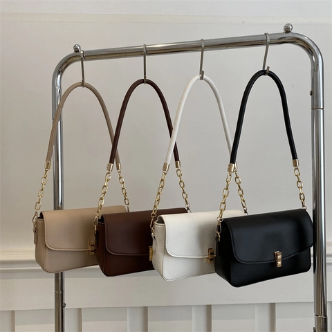 Women PU Leder Schulter Achsel Tasche Minimalistische Quadratische Klappdeckel Mit Goldener Metallkette Elegant Täglich