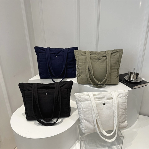 Borsa Tote Imbottita Trapuntata Grande Capacità Pendolare Borsa A Spalla Da Donna Imbottitura In Cotone Inverno Casual Trendy