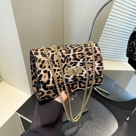 Leopard Print Small Square Crossbody Bag Women PU Leather Gold Chain Strap Metal Lock Closure Fashion Shoulder Handbag