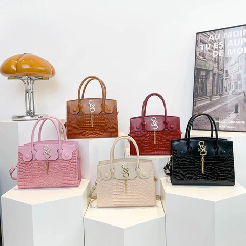 Borsa A Mano Da Donna In Pelle PU Motivo Coccodrillo Borsa A Tracolla Con Logo S In Metallo E Nappa Tracolla Regolabile Moda