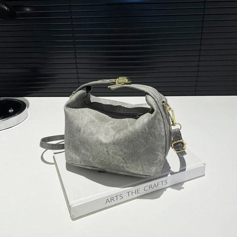 Borsa A Tracolla Vintage Da Donna Texture Opaca Borsa A Mano A Mezzaluna Tracolla Regolabile Piccola Borsa A Spalla Minimalista