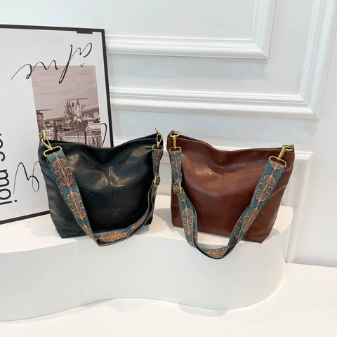 Borsa Hobo In Pelle PU Retro Per Donna Borsa A Spalla Grande Capacità Con Tracolla Larga Etnica Bohémien Vintage