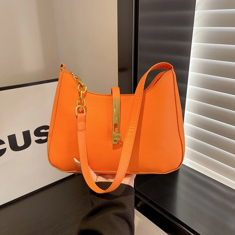 Women Chic Hobo Shoulder Bag PU Leather Gold Metal Buckle Chain Strap Minimalist Underarm Handbag Solid Color Daily