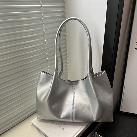 Minimalist Solid Color PU Leather Tote Bag Large Capacity Shoulder Handbag With Magnetic Closure For Women