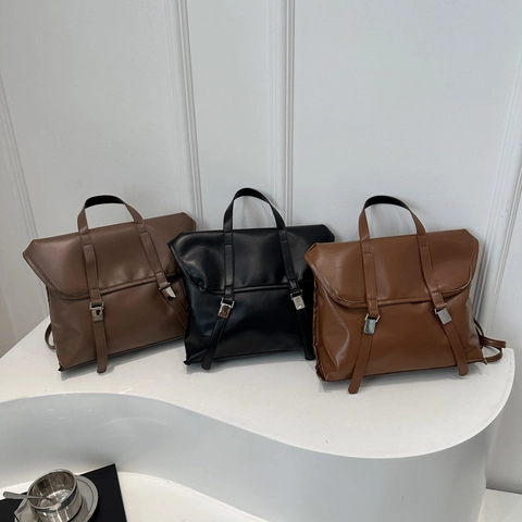 Sac À Dos En Cuir PU Vintage Grande Capacité Sac À Bandoulière À Rabat Pour Femmes École Navette Rétro Multifonctionnel
