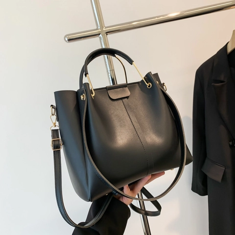 Borsa Tote Grande Capacità Da Donna In Pelle PU Con Manico In Metallo Dorato Tracolla Regolabile Retro Semplice