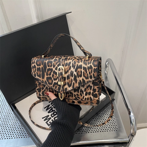 Leopard Print Square Crossbody Bag PU Leather Flap Golden Buckle Retro Shoulder Handbag For Women