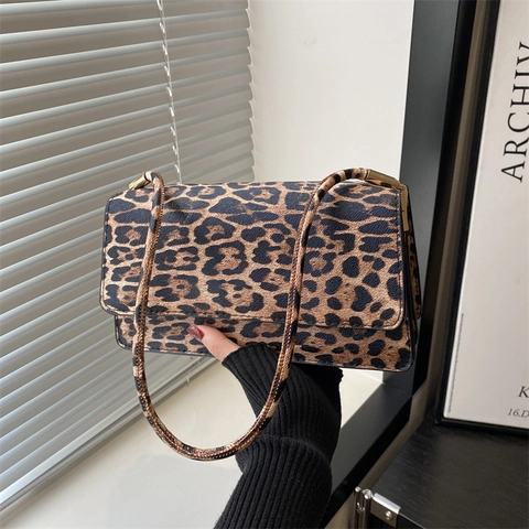 Luipaardprint PU Leren Oksel Schoudertas Vintage Flap Kleine Vierkante Handtas Met Gouden Hardware Voor Dames