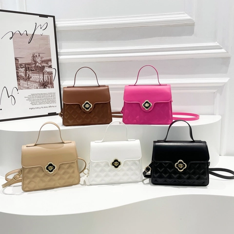 Women Quilted PU Leather Handbag Flower Lock Shoulder Crossbody Bag Rhombus Pattern Top Handle Commuter Chic Casual