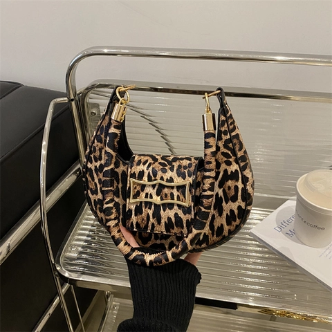 Women Leopard Print Underarm Bag PU Leather Half Moon Hobo Shoulder Purse With Gold Buckle Retro Trendy Handbag