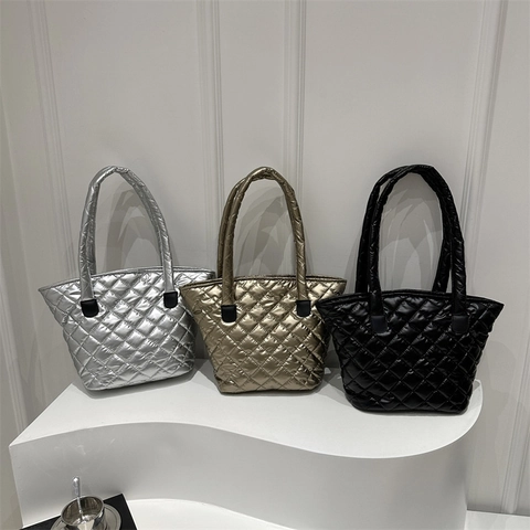 Borsa Tote Trapuntata Metallizzata Da Donna Grande Capacità Borsa A Spalla In Nylon Motivo A Diamante Borsa A Mano Casual