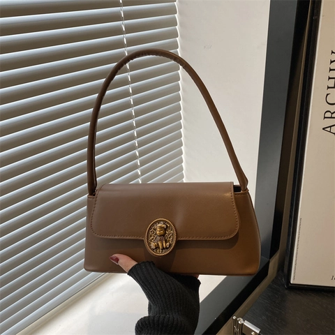 Retro PU Leder Baguette Tasche Für Damen Vintage Unterarm Schultertasche Mit Metall Bär Schloss Klappe Handtasche