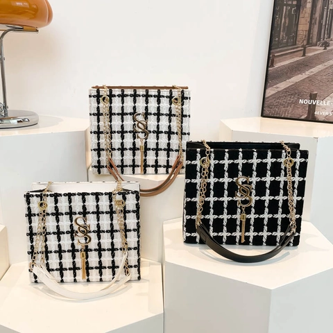 Dames Tweed Geruite Schoudertas Met Gouden Ketting En Kwastje Ornament Retro Elegante Crossbody Handtas