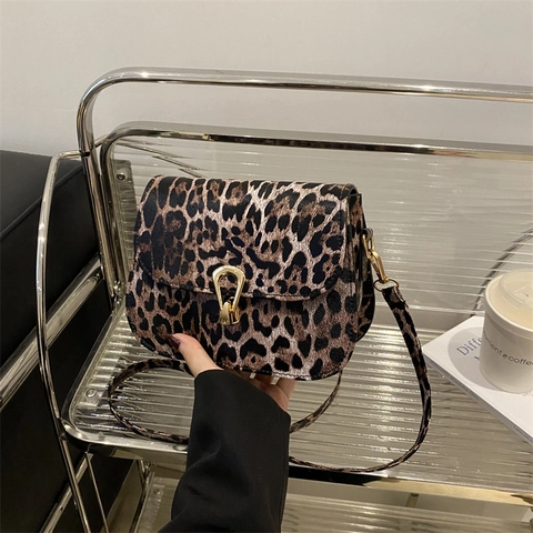 Luipaardprint Crossbody Tas PU Leer Vintage Kleine Vierkante Schoudertas Met Gouden Hoefijzer Gesp Voor Dames