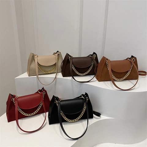 Borsa A Tracolla Retro In Velluto A Coste E Pelle PU Donna Decorazione Catena In Metallo Dorato Patta Colore A Contrasto Moda