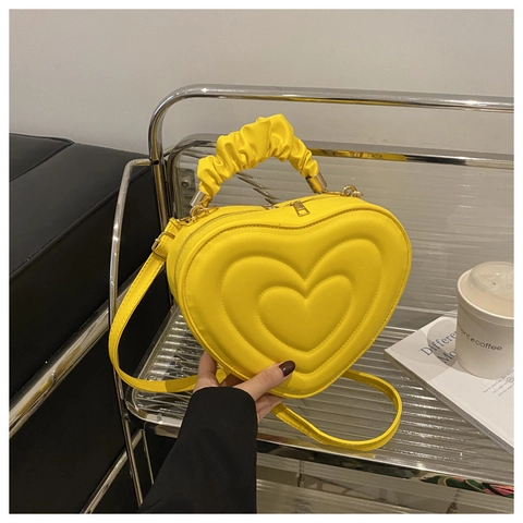 Heart Shaped Crossbody Bag PU Leather Quilted Pattern Ruched Handle Fashion Shoulder Handbag For Women